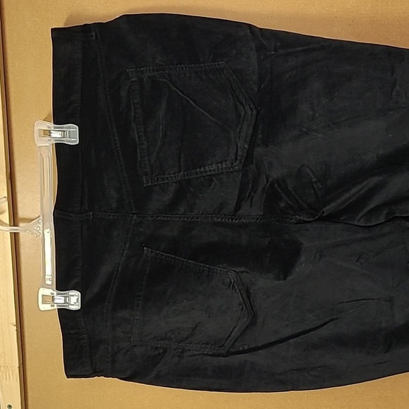 Old Navy Black Velvet Higher High Rise Flare Jeans - Picture 5 of 8